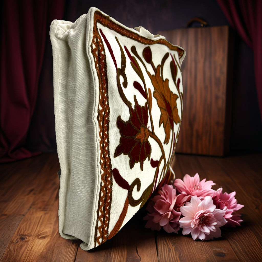 Artisanal Stitch Tote: Hand Embroidery Chic Appeal