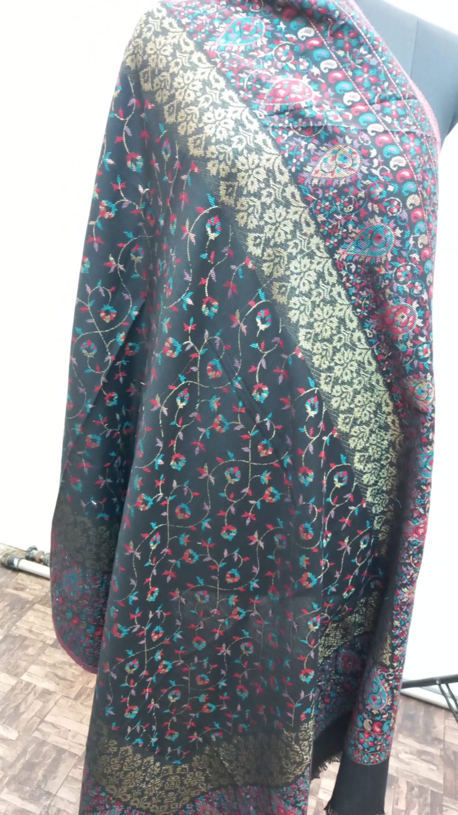 Black Kani Kat Zari Shawl – Handcrafted Elegance