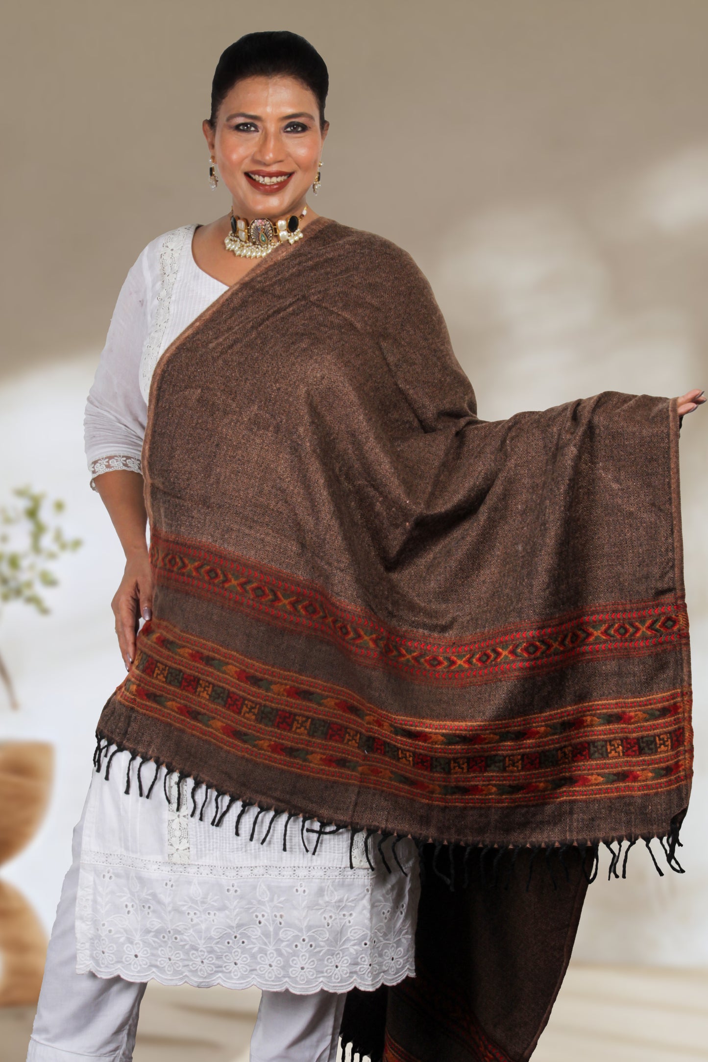 Tibetan Shawl: Luxurious Kashmiri Hand-Embroidered Wool Shawl