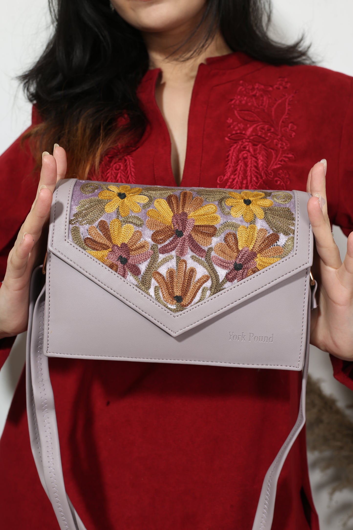 Weaving Mystery: Premium Hand-Embroidered Handbag for women`s – Timeless Elegance Redefined