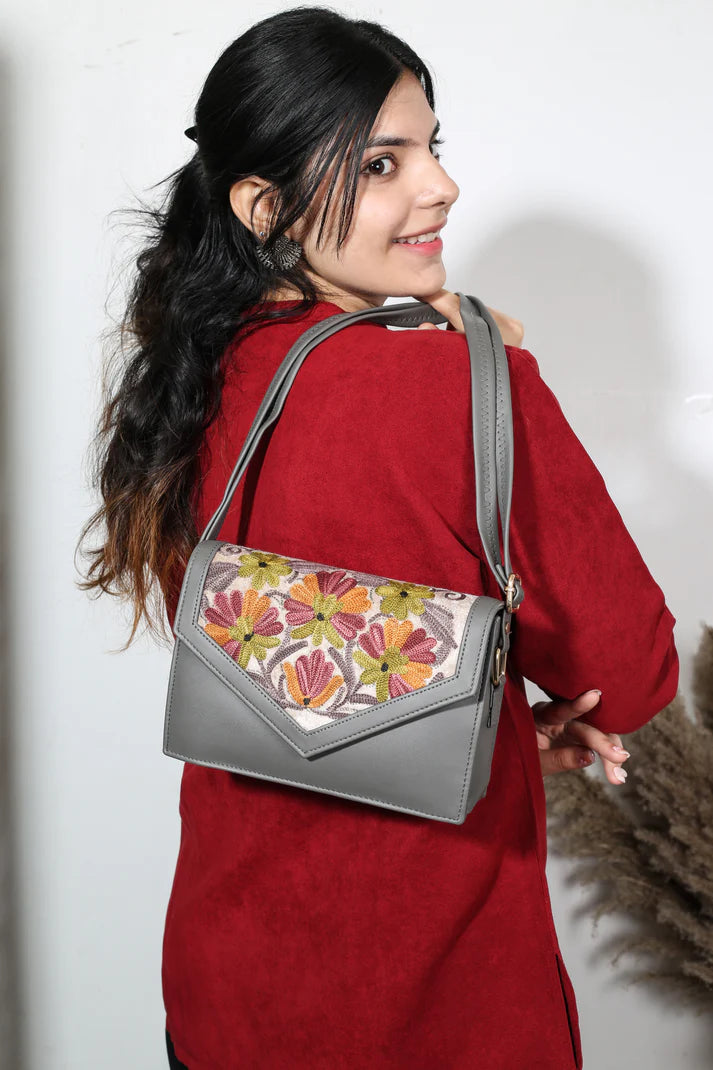 Zari Pashmina-Blended Shawl & Hand-Embroidered Luxury Handbag Set | New Year Combo Offer