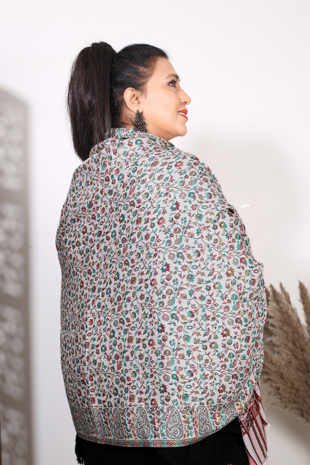 Kani Shawl: Premium Wool Shawl with Fine Kani Embroidery – A Perfect Blend of Tradition and Luxury