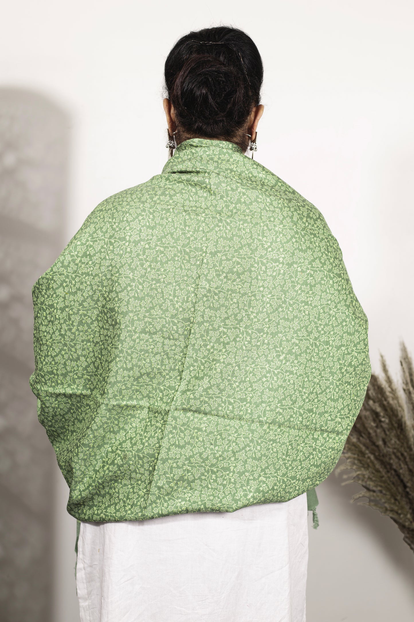 Self Zari Shawl – Soft Kashmiri Pashmina with Elegant Self Zari Embroidery