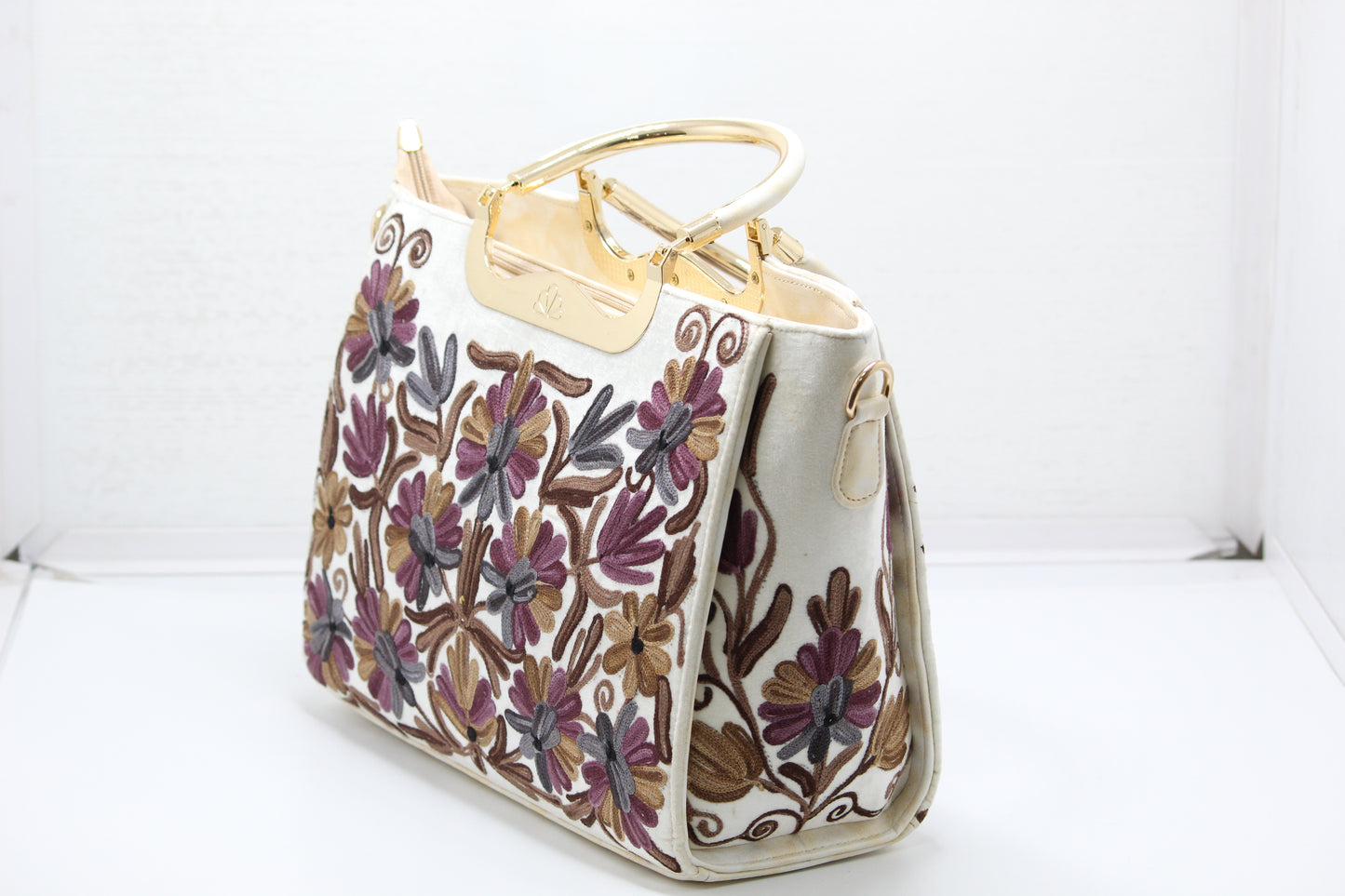 Artful Threads Embroidered Handbag