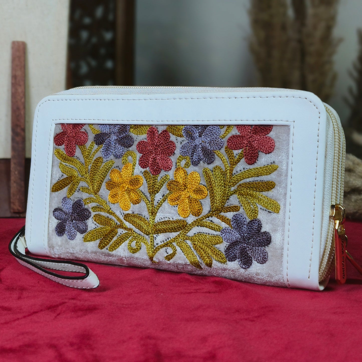 Handcrafted Velvet Bags for the Modern Sophisticate