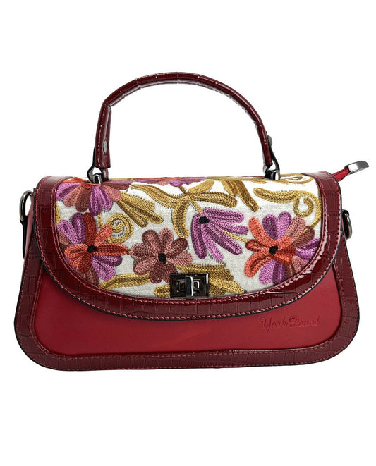 Vintage Inspired: Embroidery Handbag Elegance