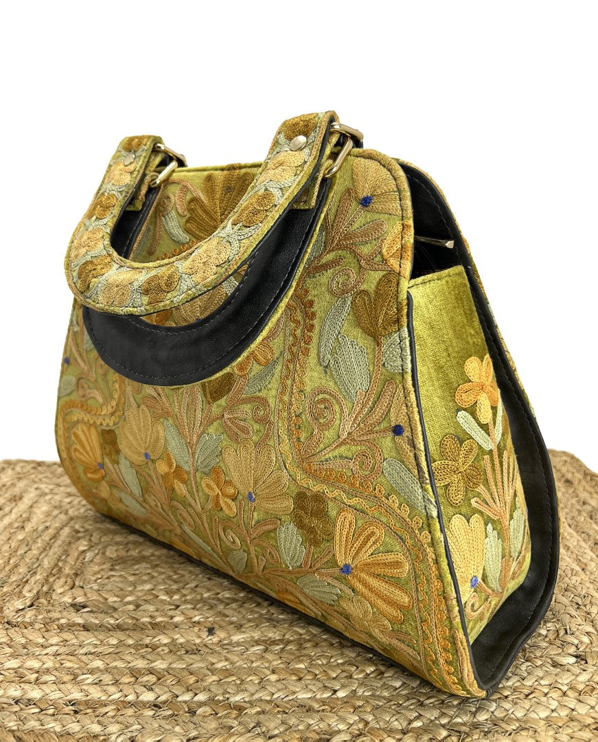 Hand Embroidery Handbag: Bohemian Bliss