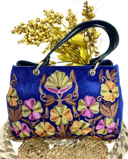 Boho Chic Beauty: Embroidery Handbag Collection