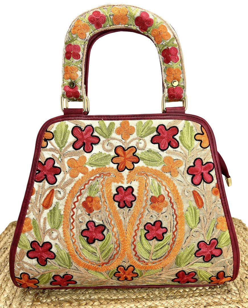 Hand Embroidery Handbag: Classic Elegance