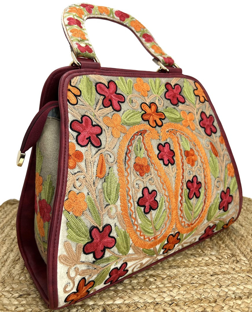 Hand Embroidery Handbag: Classic Elegance