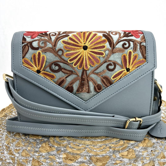 Artisan Handbag Charm: Handmade Embroidery Beauty