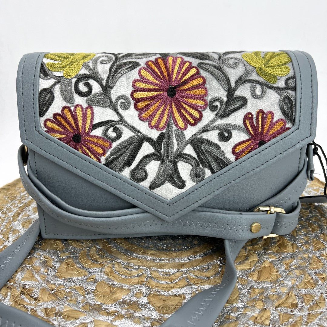 Embroidered Sling Handbag Chic: Handcrafted Elegance