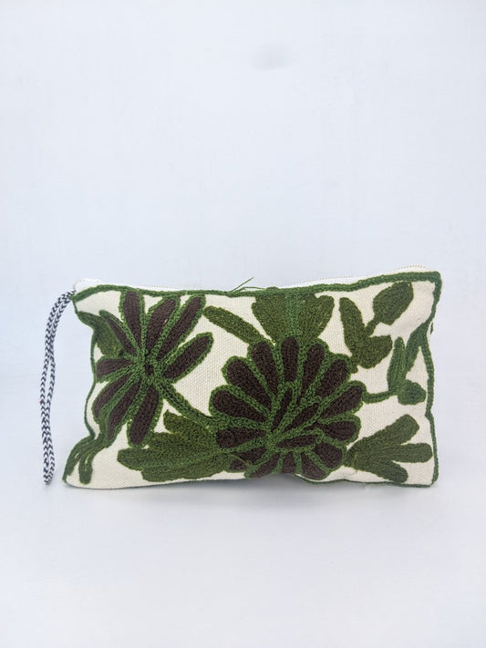Vintage Charm: Handmade Embroidered Coin Pouch