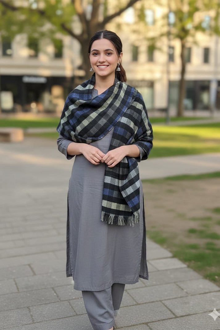 Multicolor Check Stole – Classic Pattern with an Elegant Finish