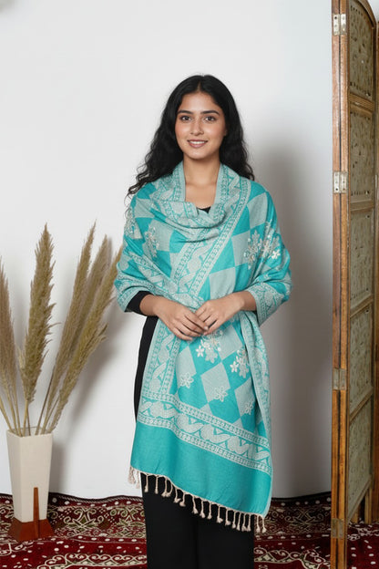 BUY 1 GET 1 FREE Combo: A Timeless Stole Combo.