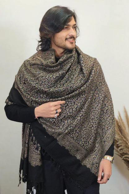Weaving Mystery: Zari Shawl for Men – Crafted with Exquisite Kashmiri.