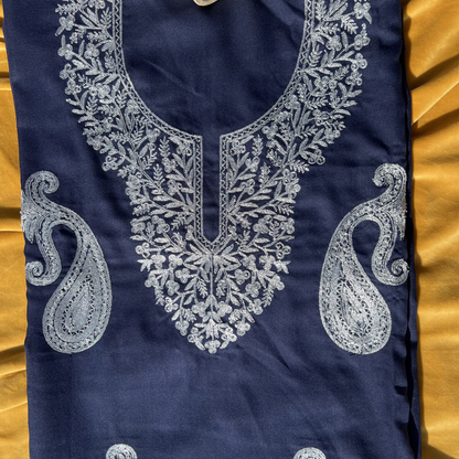 Embroidered Majesty: Kashmiri Tilla Neck Ambiyan