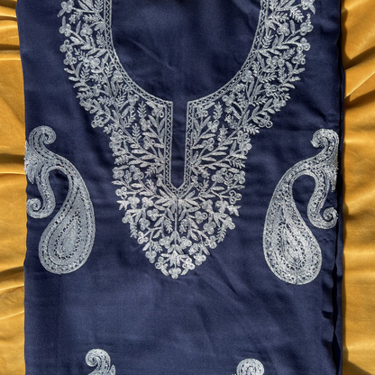 Embroidered Majesty: Kashmiri Tilla Neck Ambiyan