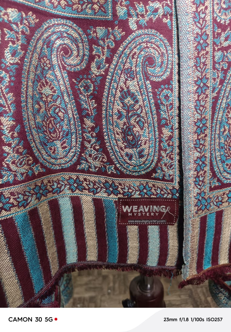 Handwoven Sky Maroon Kani Shawl – Premium Kashmiri Wool Wrap