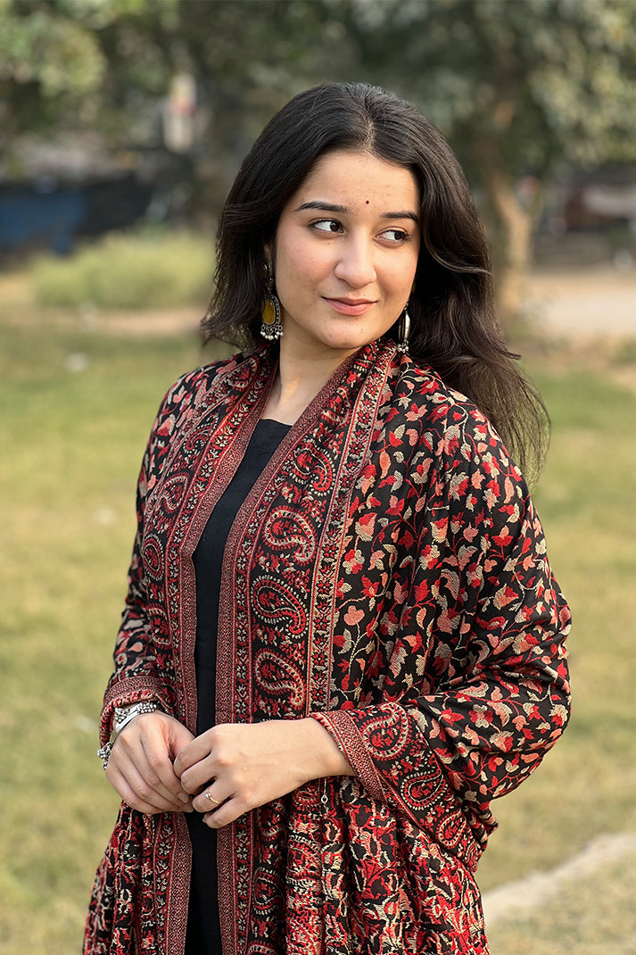 Black Kani Hand-Woven Shawl – Timeless Elegance in Every Thread for women.