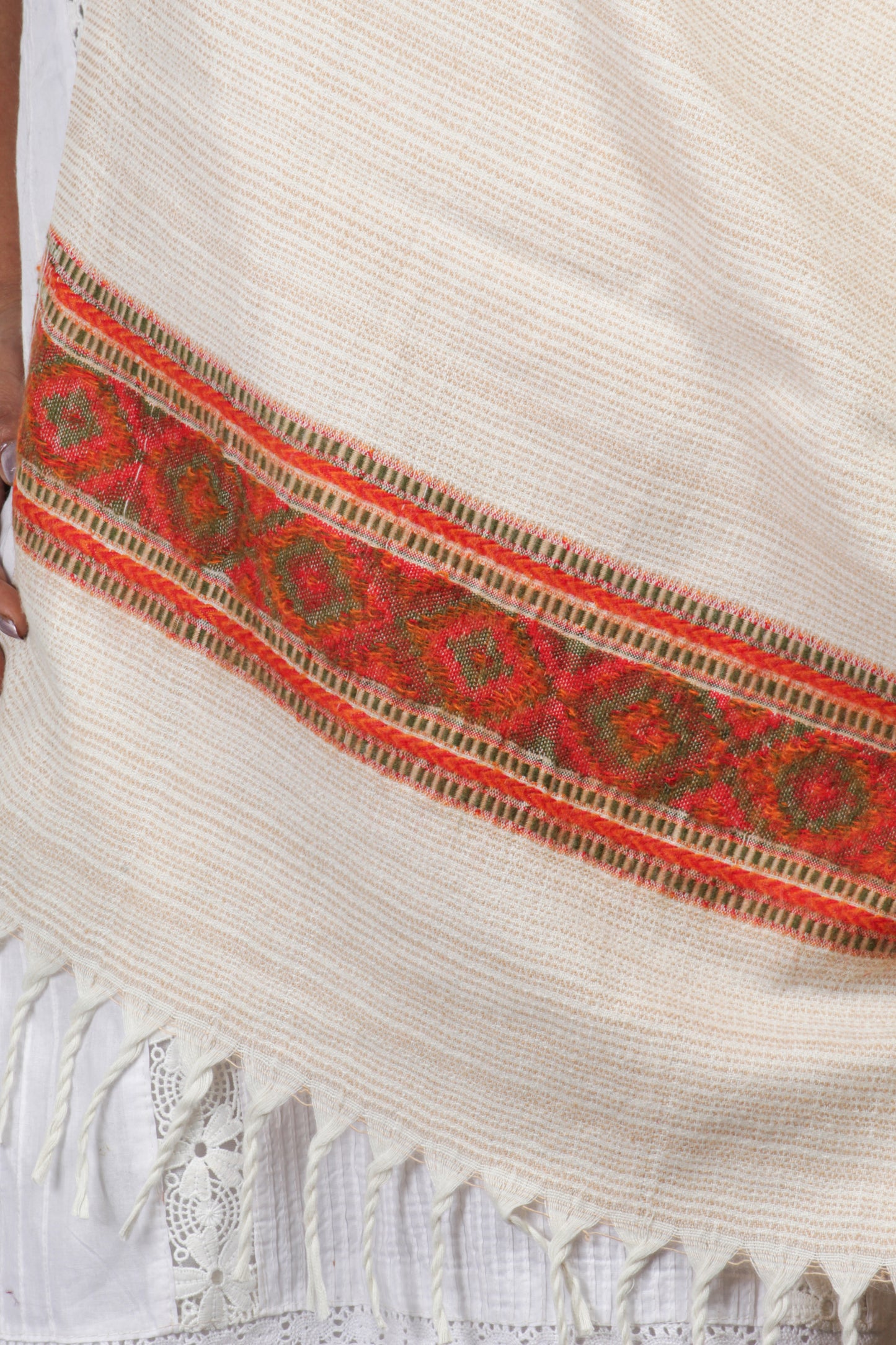 Tibetan Shawl – Exquisite Kashmiri Hand-Embroidered Wool Shawl