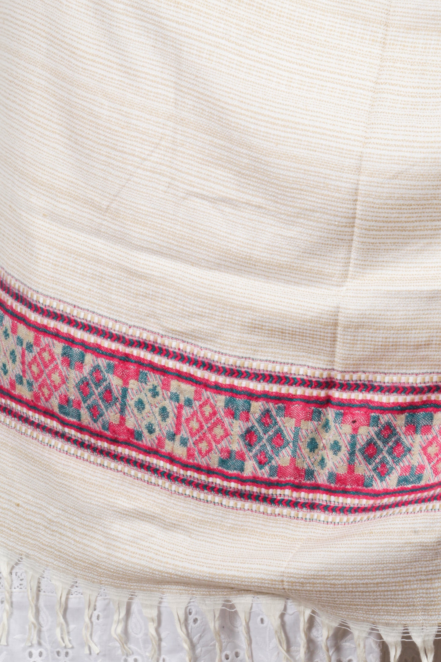 Tibetan Shawl: Traditional Kashmiri Handcrafted Elegance