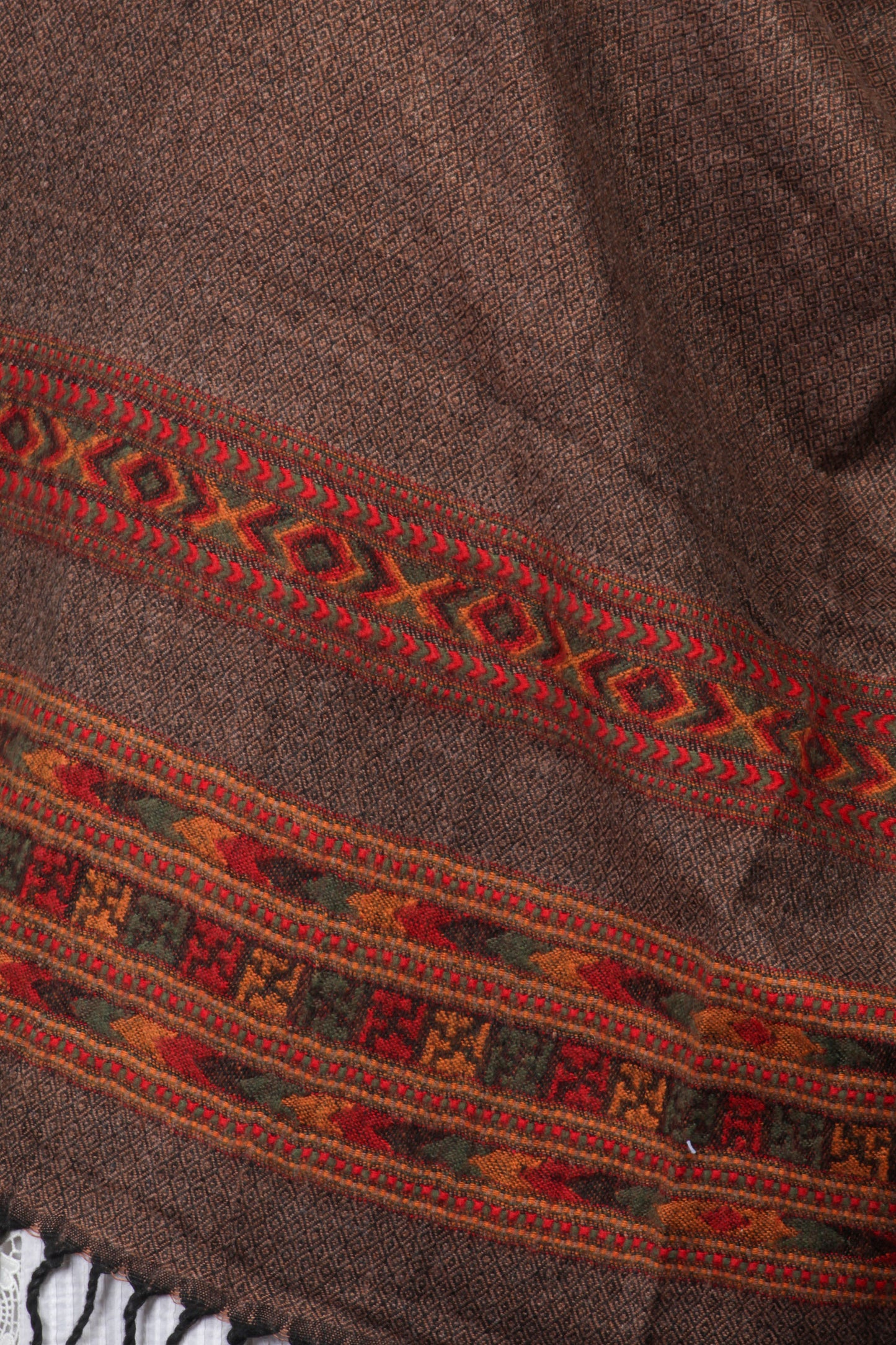 Tibetan Shawl: Luxurious Kashmiri Hand-Embroidered Wool Shawl