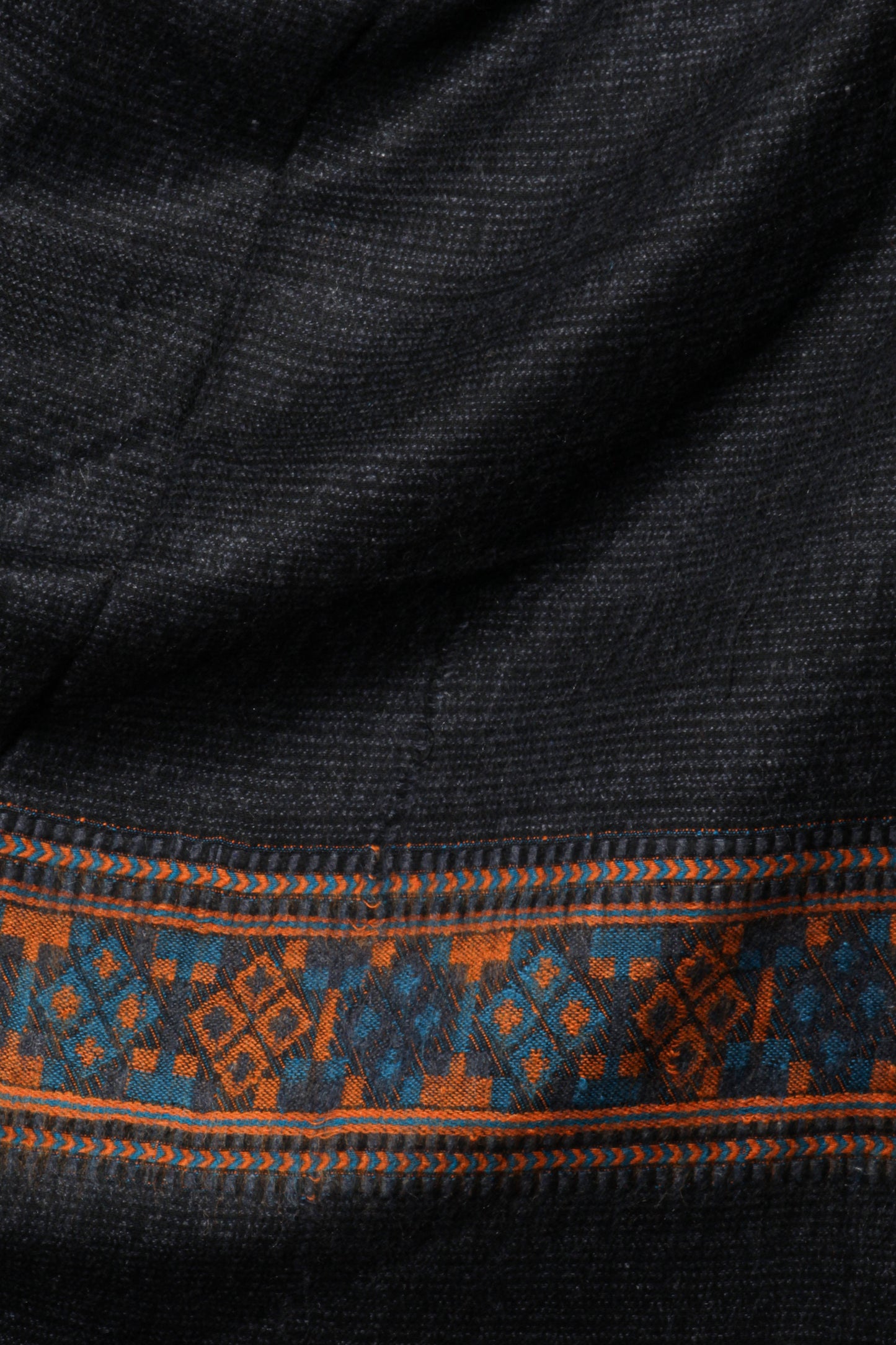 Tibetan Shawl: Stunning Kashmiri Handcrafted Embroidered Art