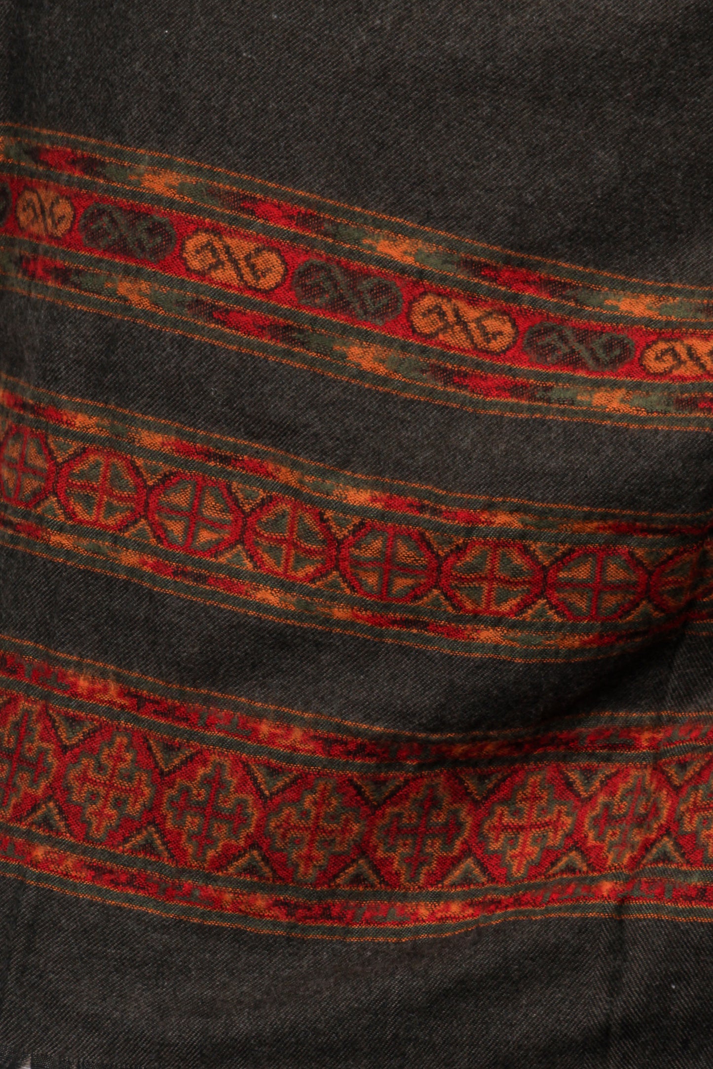 Tibetan Shawl: Hand-Embroidered Kashmiri Craft with Cultural Beauty