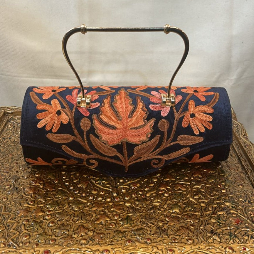 Ensemble Embroider Adventure Bag Handbag