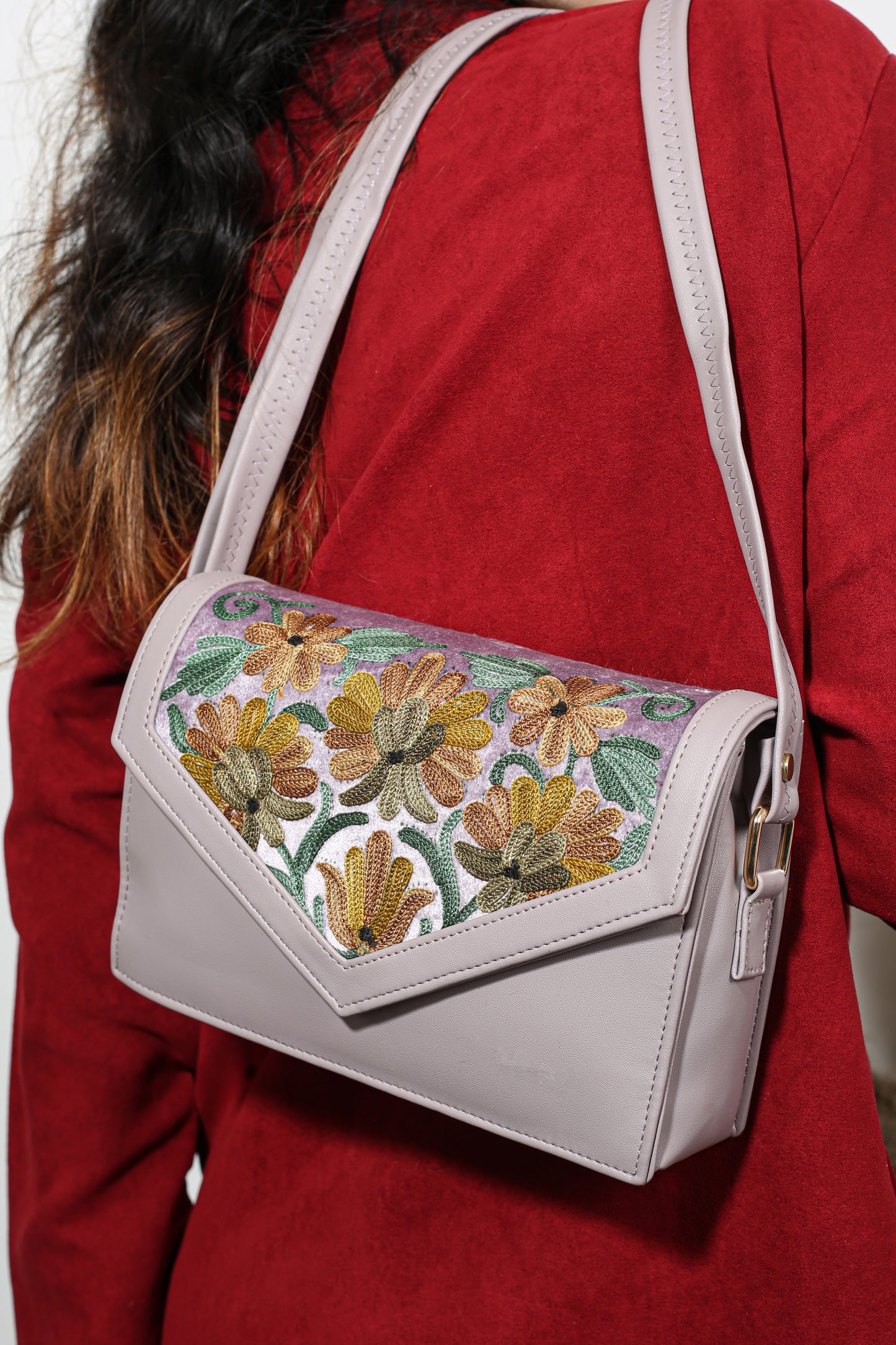 Artisan Beauty: Exclusive Hand-Embroidered Handbag