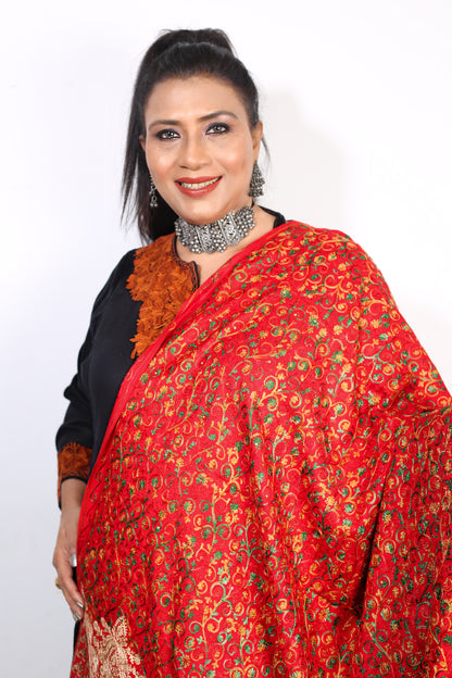 Wedding Shawl – Timeless Kashmiri Shawl with Elegant Hand Embroidery