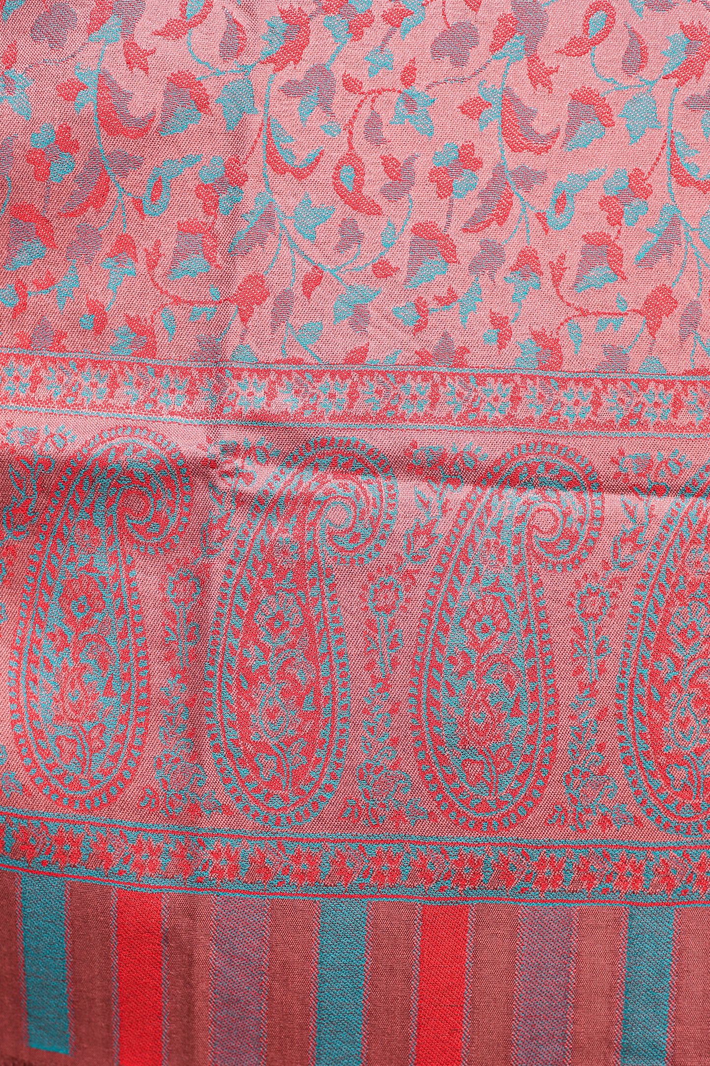 Exquisite Patta Kashmiri Shawl – Handcrafted Elegance