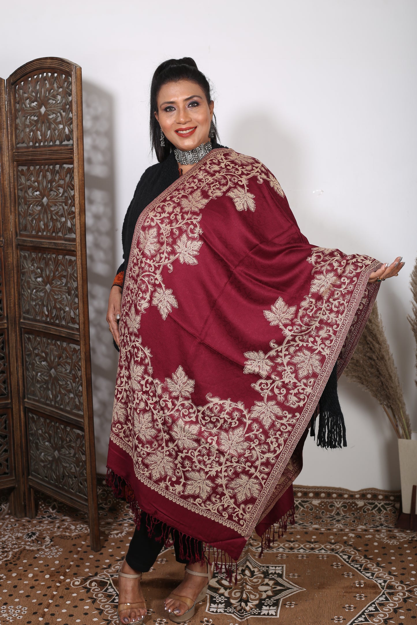 Elegant Maroon Eska Stole – Handcrafted Silk Shawl with Fine Zari Thread Work