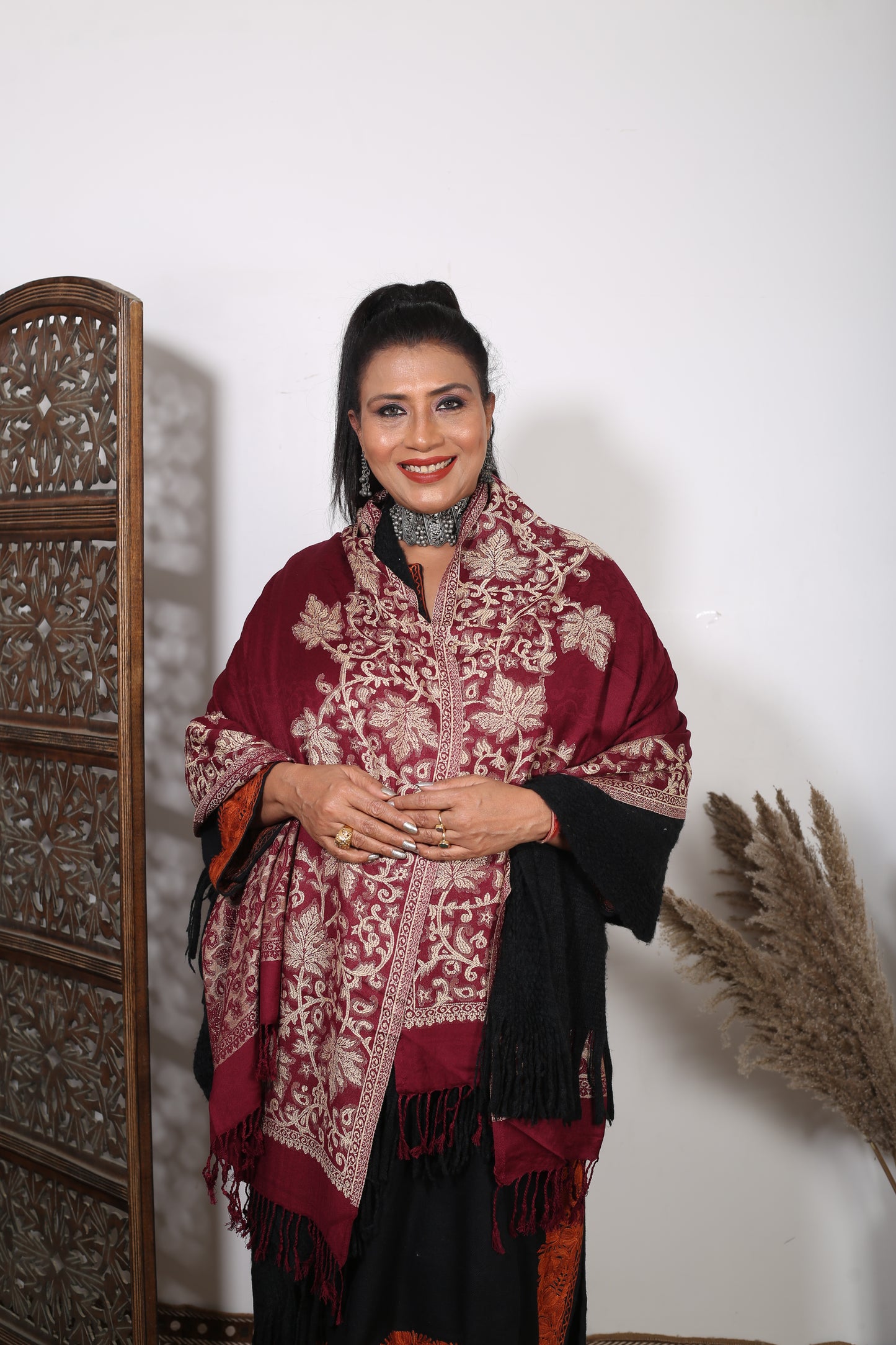 Elegant Maroon Eska Stole – Handcrafted Silk Shawl with Fine Zari Thread Work