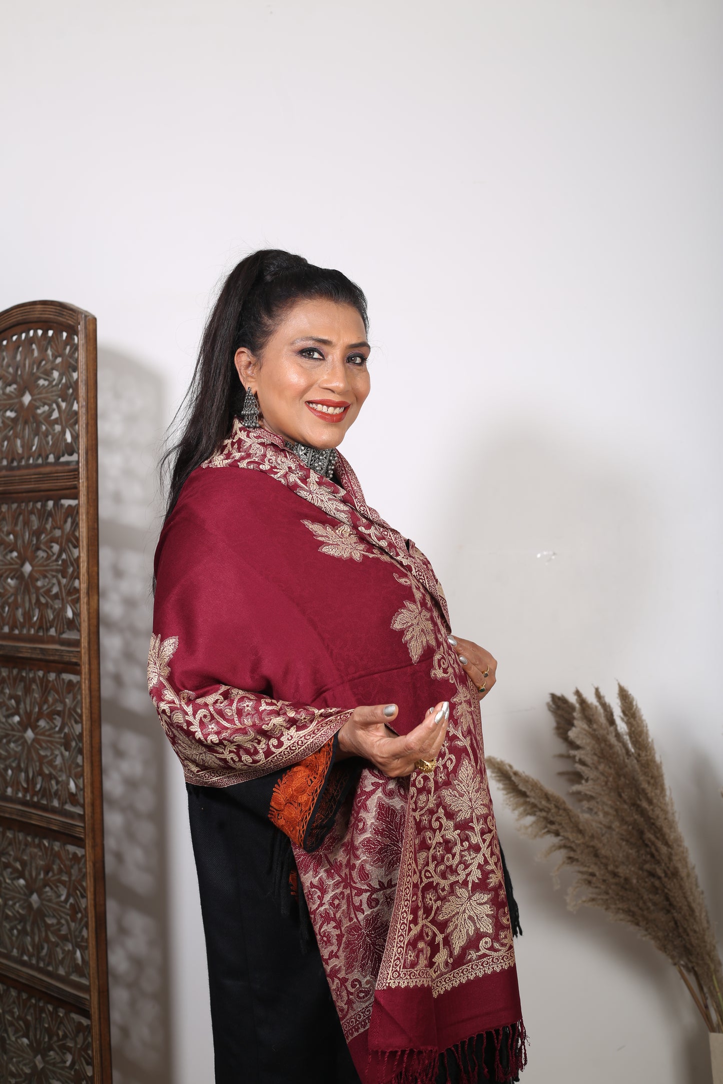 Elegant Maroon Eska Stole – Handcrafted Silk Shawl with Fine Zari Thread Work