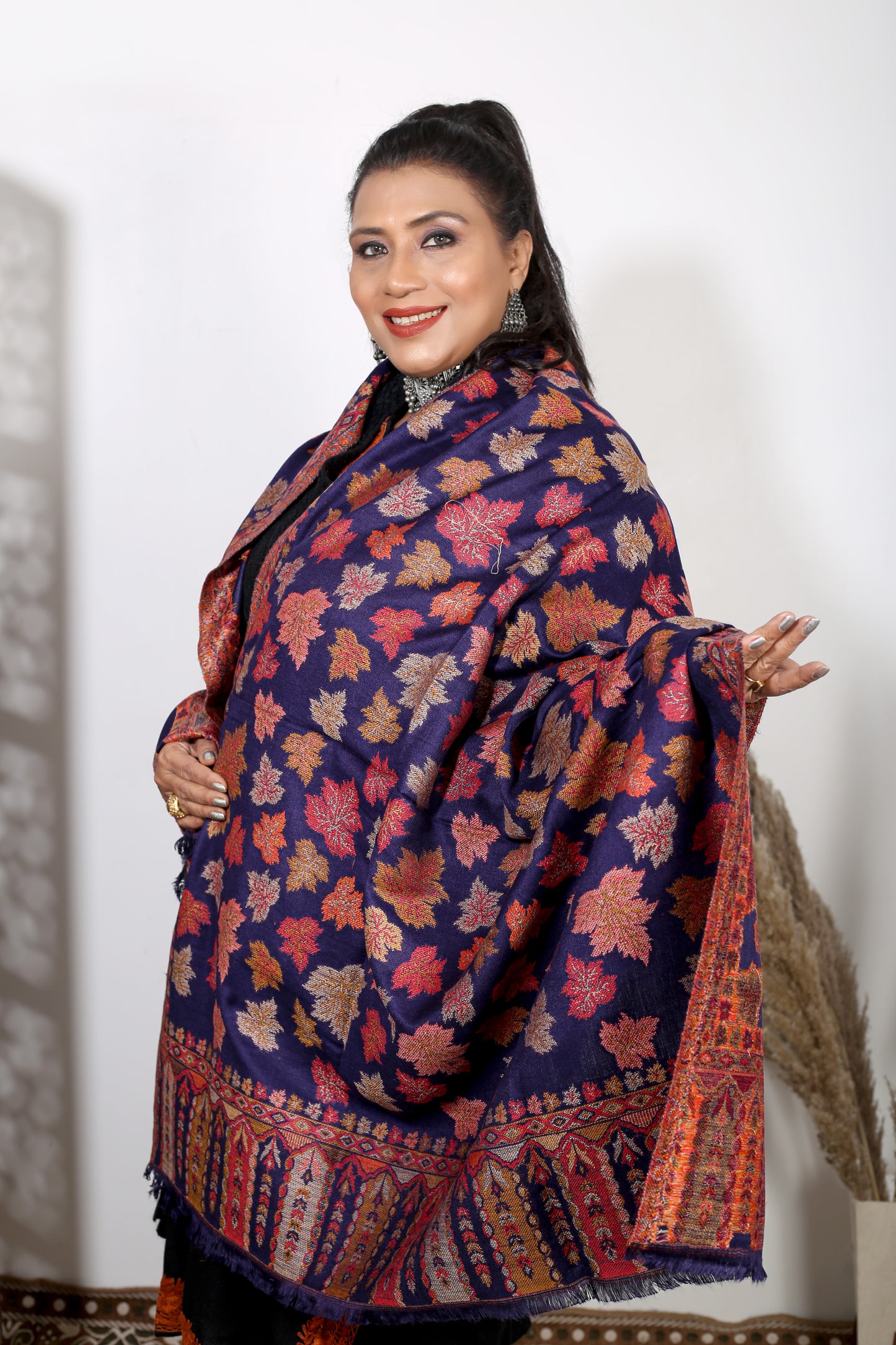 Kashmir’s Hand-Woven Chinar Heritage Shawl