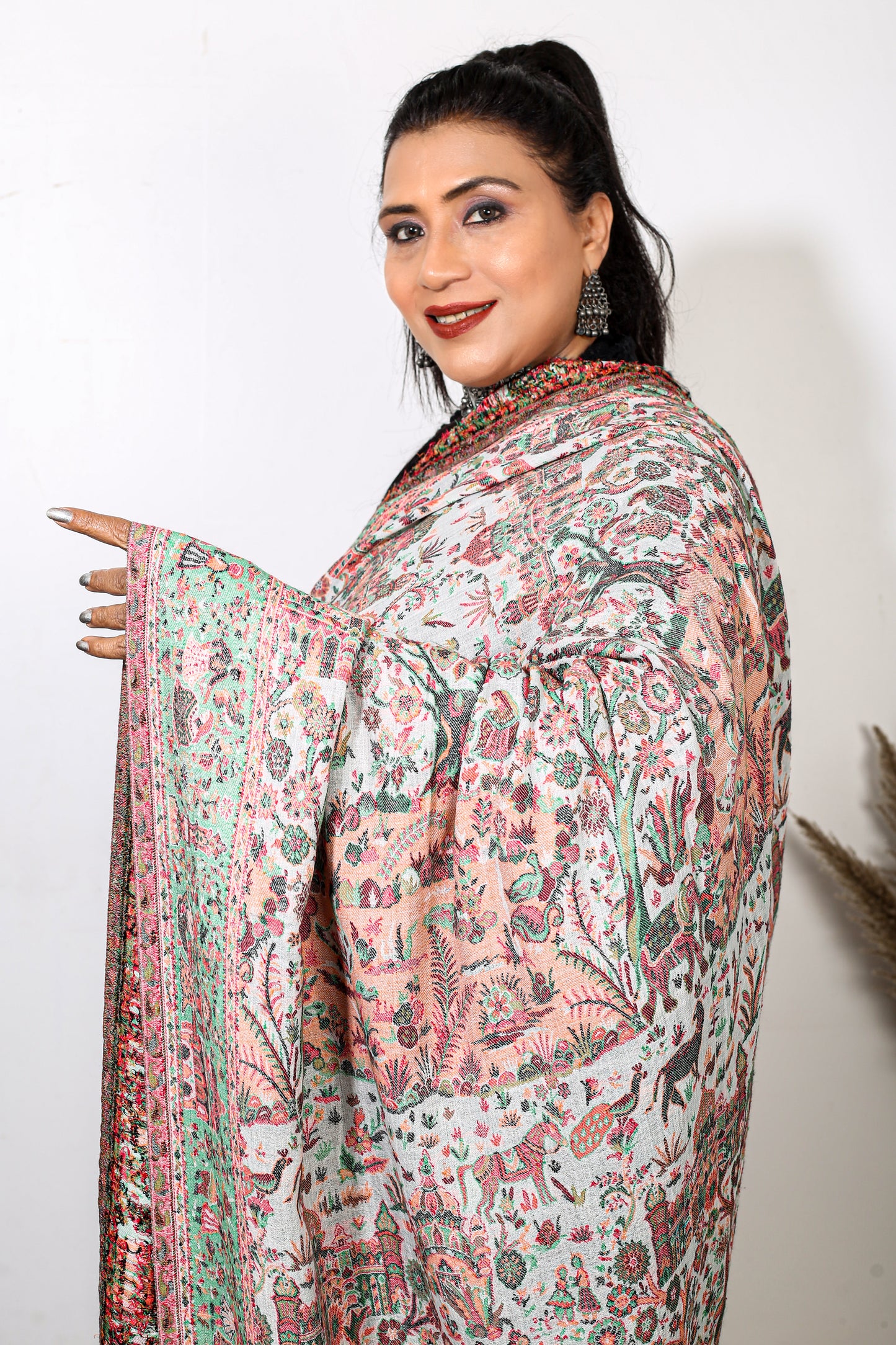 Mughal Kani Handwoven Kashmiri Shawl