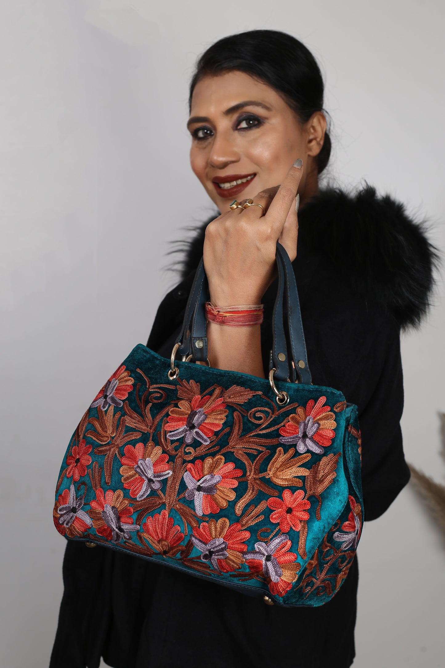 Kashmiri Embroidered Trl Bag – Artisanal Beauty from Weaving Mystery