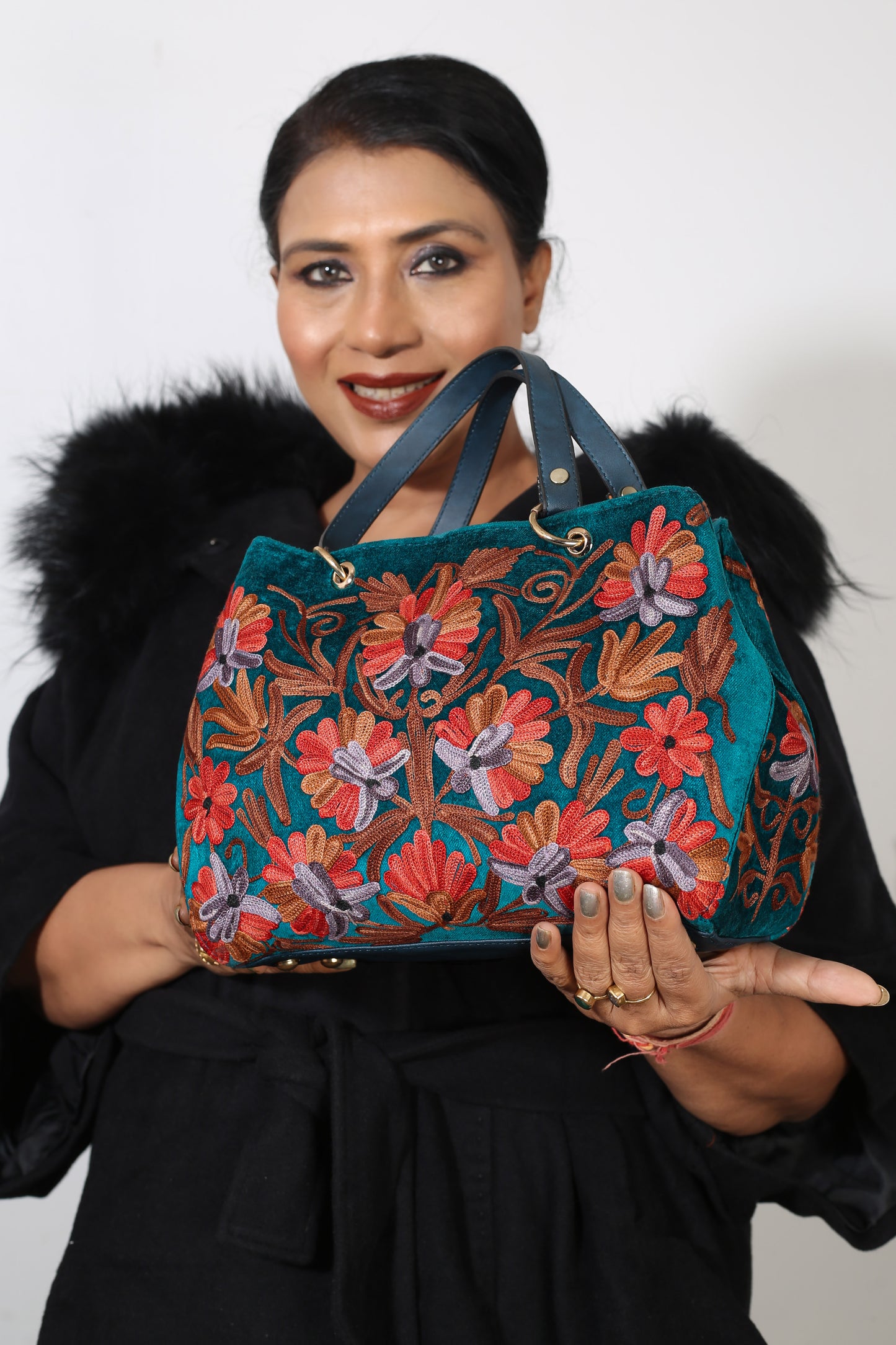 Kashmiri Embroidered Trl Bag – Artisanal Beauty from Weaving Mystery