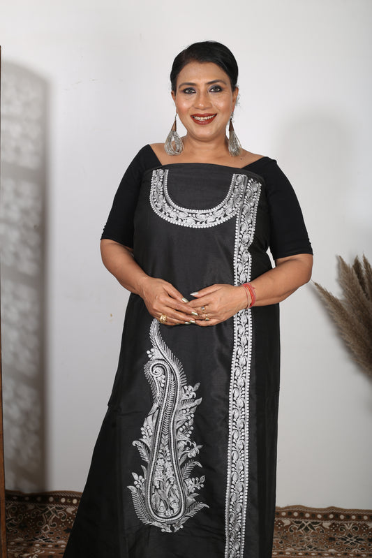 Women's Unstitched Winter Woollen Pashmina Suit Material in black .