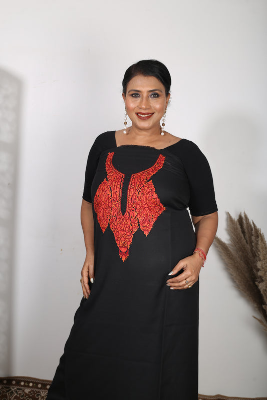 Women's Unstitched Winter Woollen Pashmina Suit Material in black .