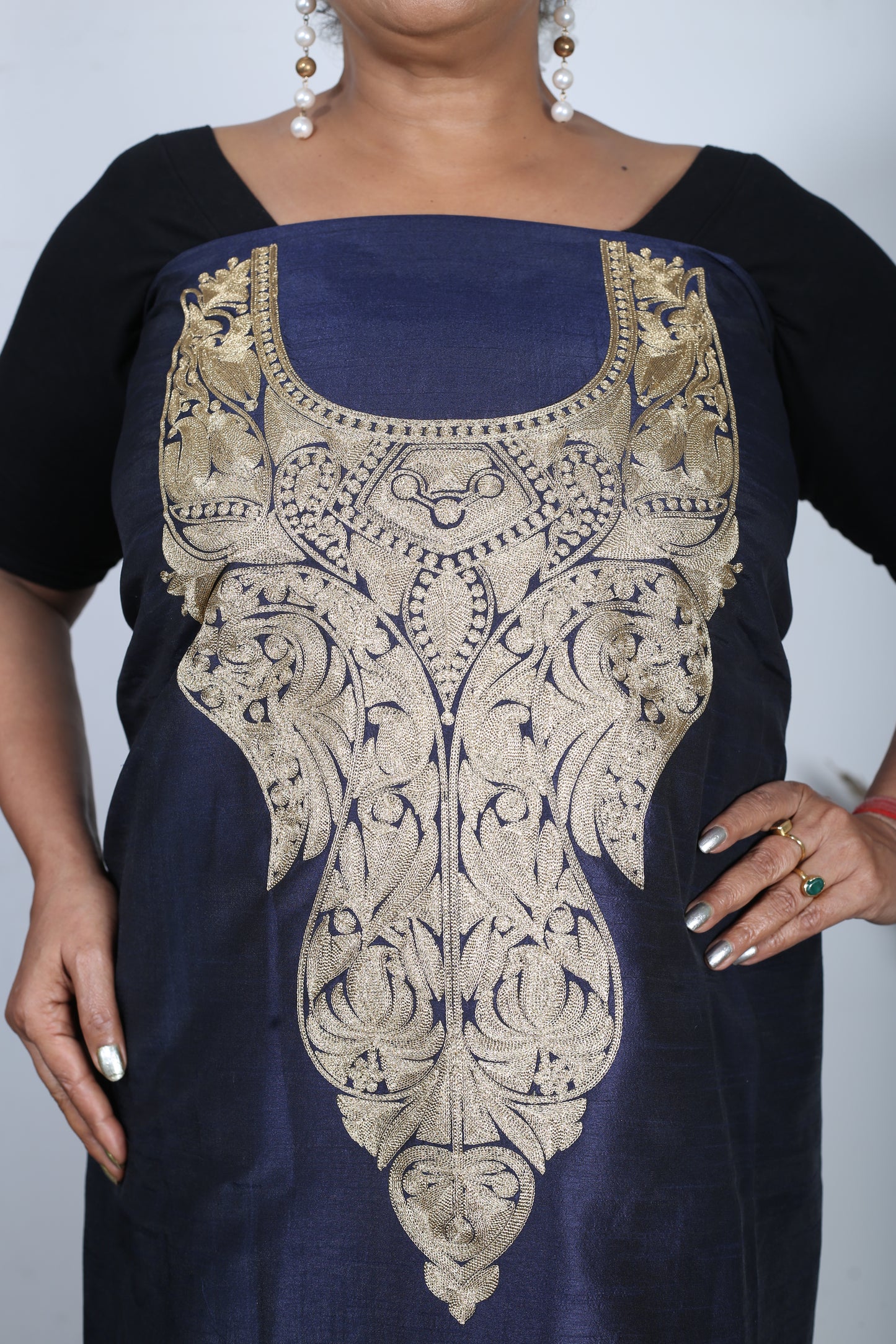 Women's Unstitched Winter Woollen Pashmina Suit Material in  Navy Blue Zari.