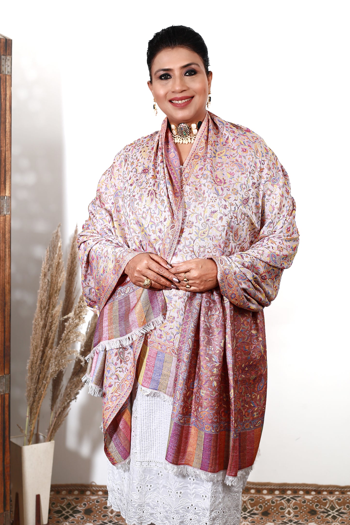 Kani Shawl: Handcrafted Wool Shawl with Rich, Intricate Kani Embroidery for Timeless Elegance