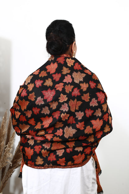 Chinar Patta Shawl – Handwoven Elegance from Kashmir, Embroidered with Timeless Craftsmanship