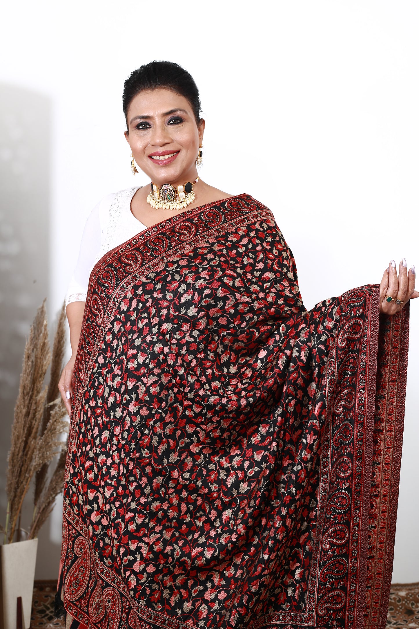 Traditional Kashmiri Kani Shawl – Handwoven Wool Wrap – Timeless Ethnic Scarf – Soft, Warm & Elegant – Ideal for Special Occasions & Gifting