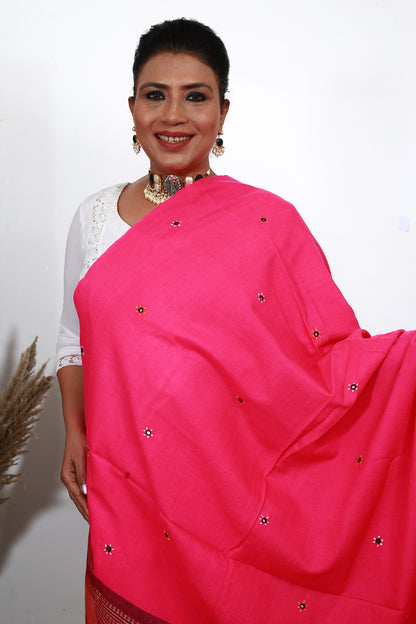 Lagdi Patta Shawl – Luxurious Kashmiri Wool Wrap with Traditional Hand Embroidery