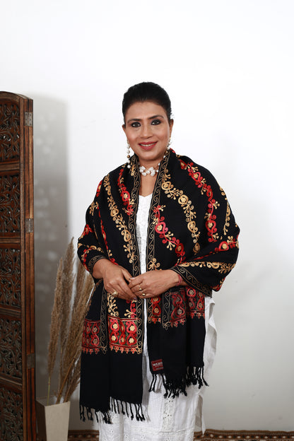 Black Aari Shawl – Handcrafted Kashmiri Stole with Intricate Aari Embroidery