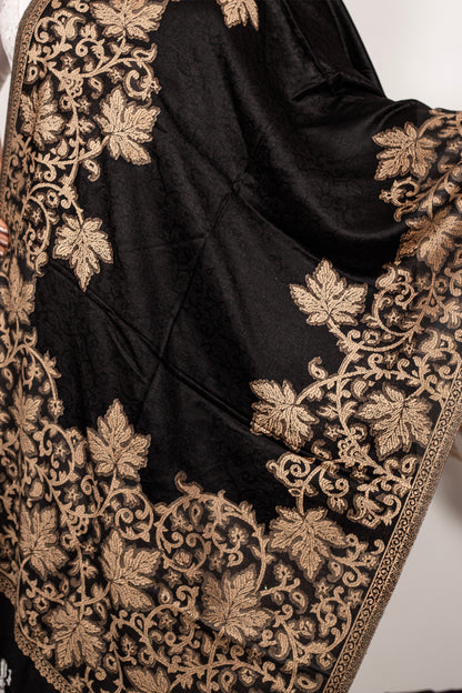 Elegant Eska Stole – Handcrafted Silk Shawl with Intricate Gold Zari Embroidery