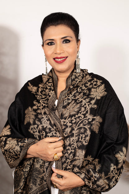 Elegant Eska Stole – Handcrafted Silk Shawl with Intricate Gold Zari Embroidery